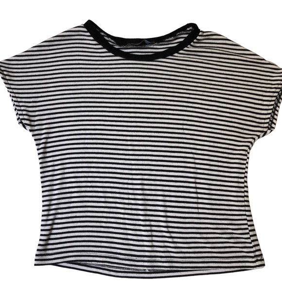 Zara Stripped Crop Black and White SZ M - Picture 1 of 3